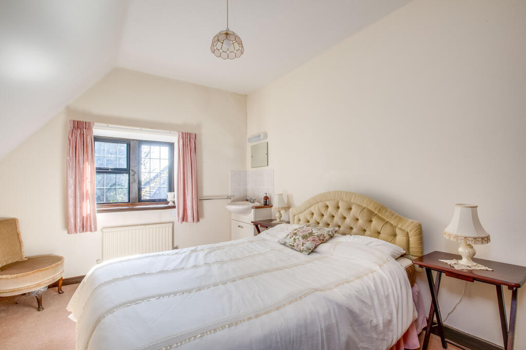 Old Barns Cottage, Finch Lane, HP9 2TL  (LOW RES)-