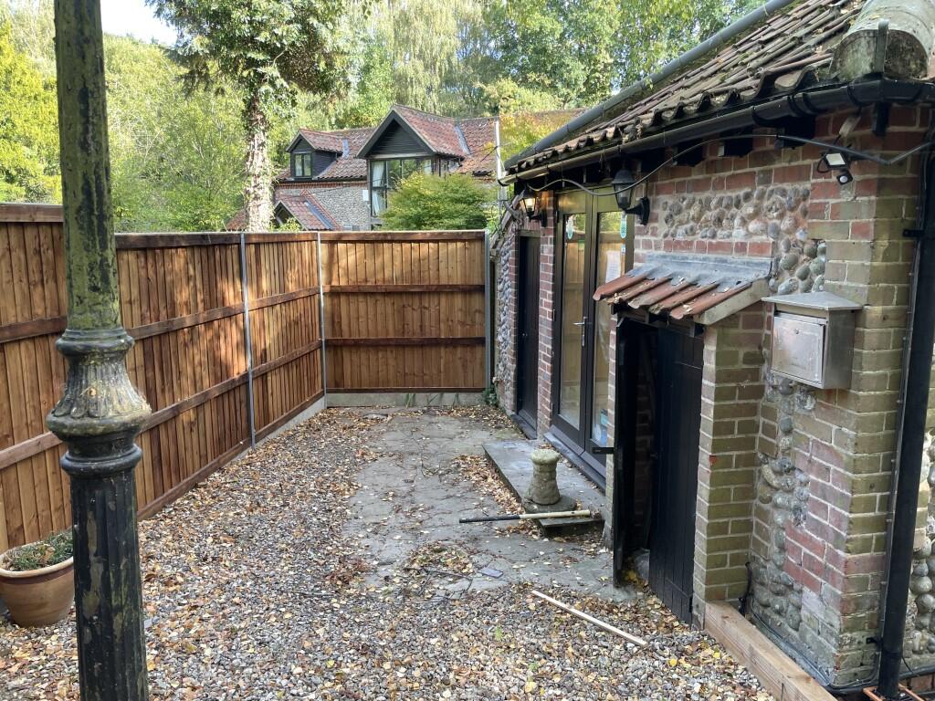 16  Medium  T202510291555.jpg