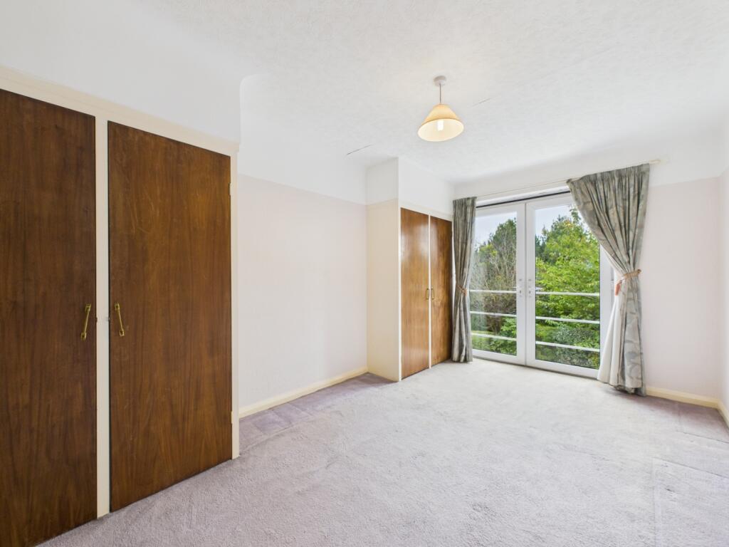 CAM02386G0-PR0147-STILL019 - Copy