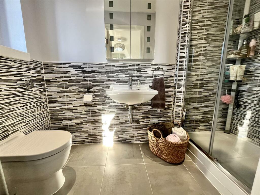 En-Suite Shower Room