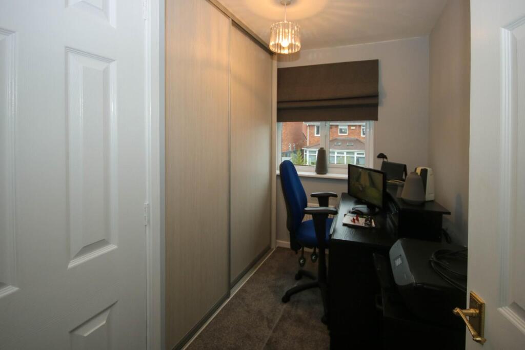 Bedroom 4.jpg