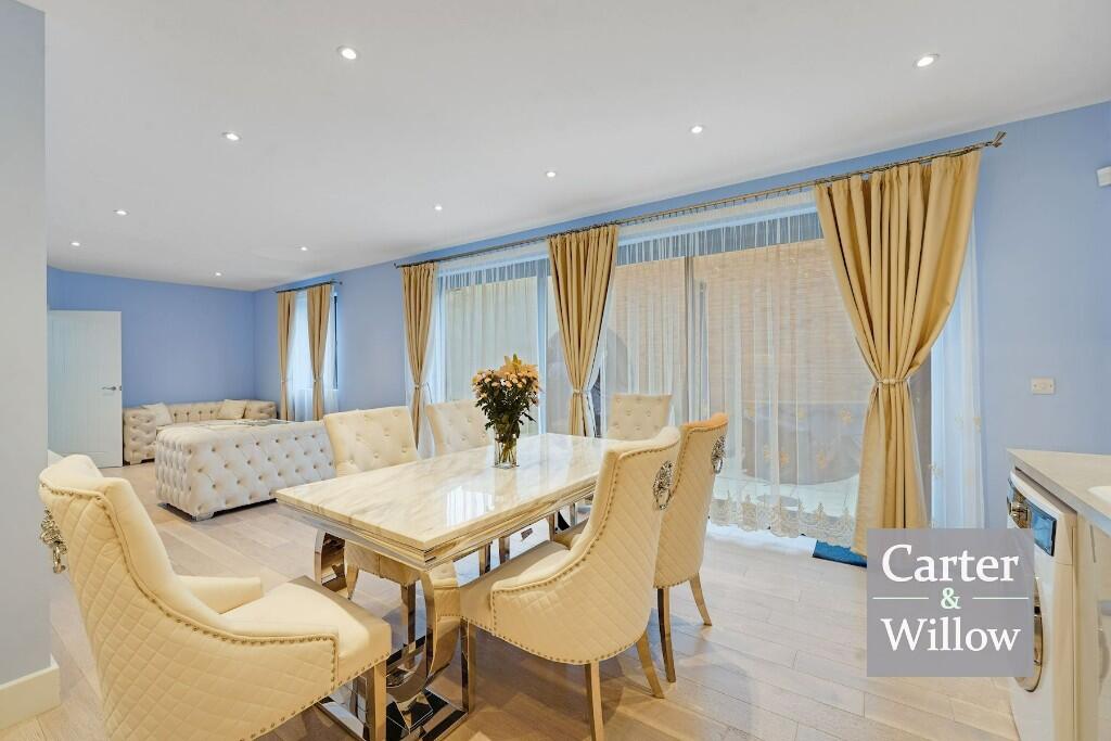 Dining / Reception 