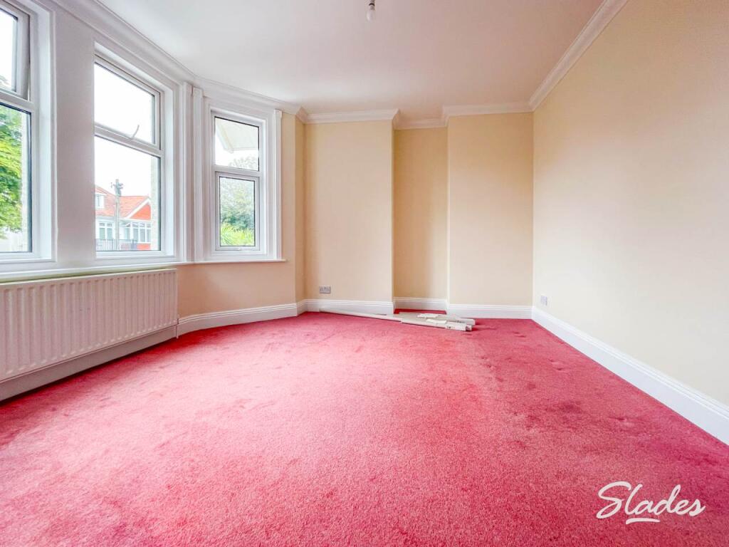 5 2 Bracken lounge m