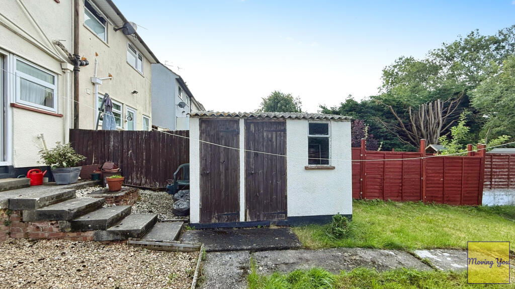 Outdoor storage sheds