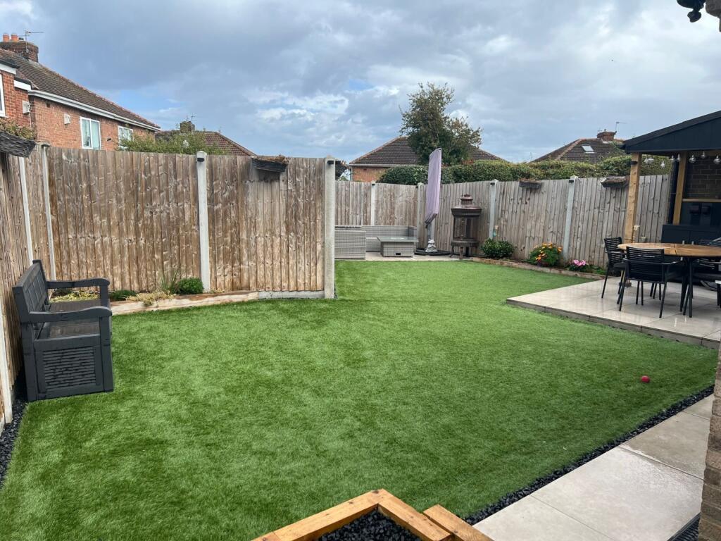 37c7542c-000e-4e7b-9aaa-d2166e07e8d1