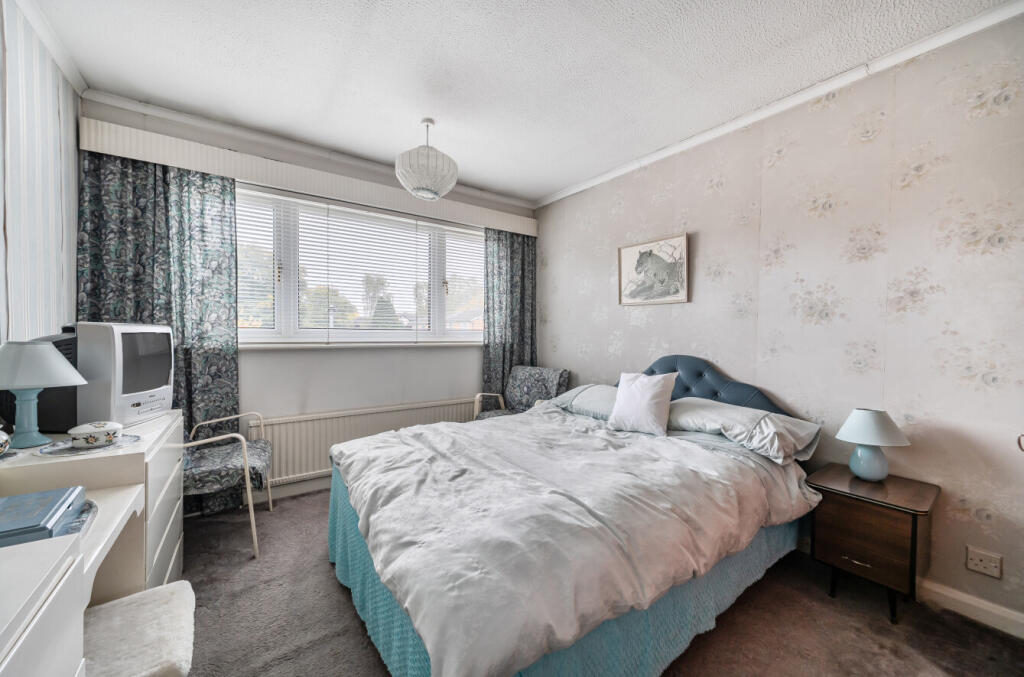 1369323-11-68ef76...