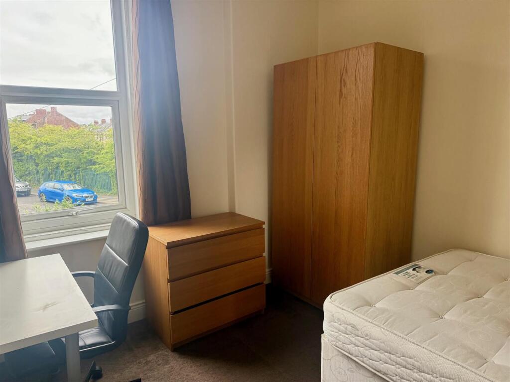 Bedroom Three.jpg