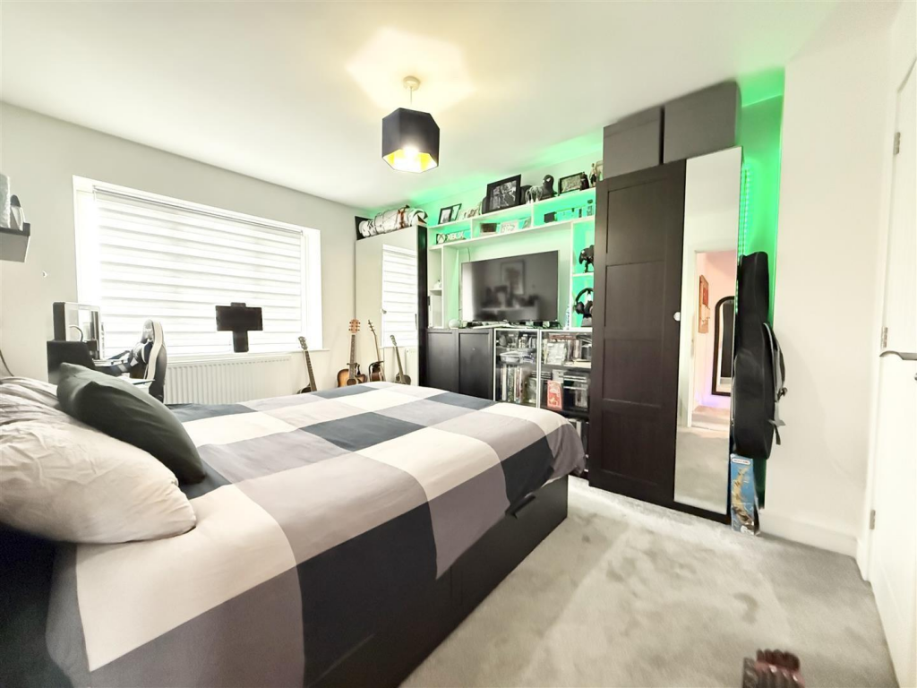 edit bedroom 2.png