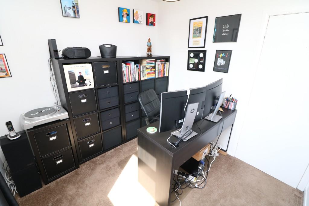 Bedroom/Study