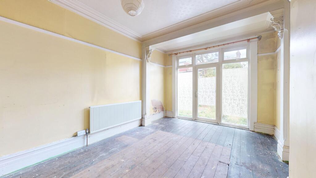 9 Arragon Gardens, Streatham, London, SW16 5LY