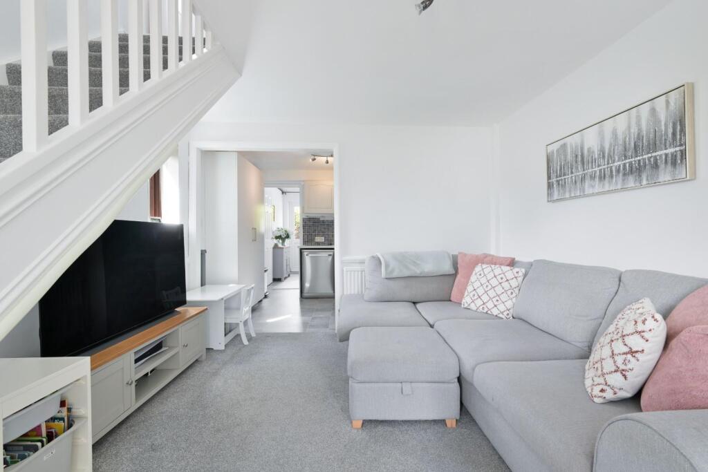 PARTHIA CLOSE,  (3).jpg