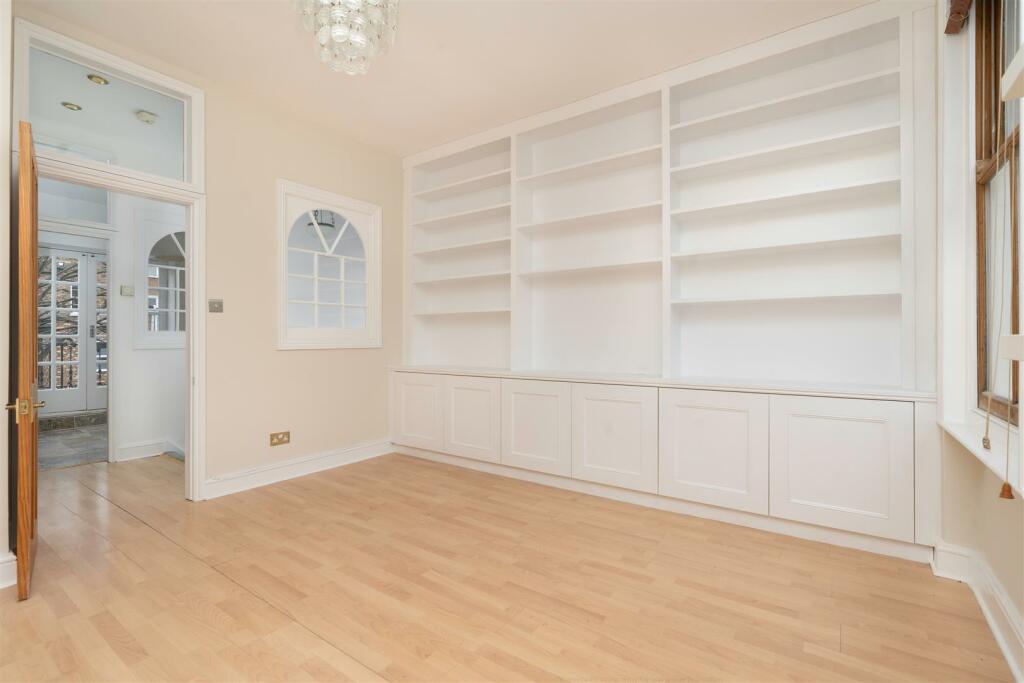 Living Room - Photo 3.jpg