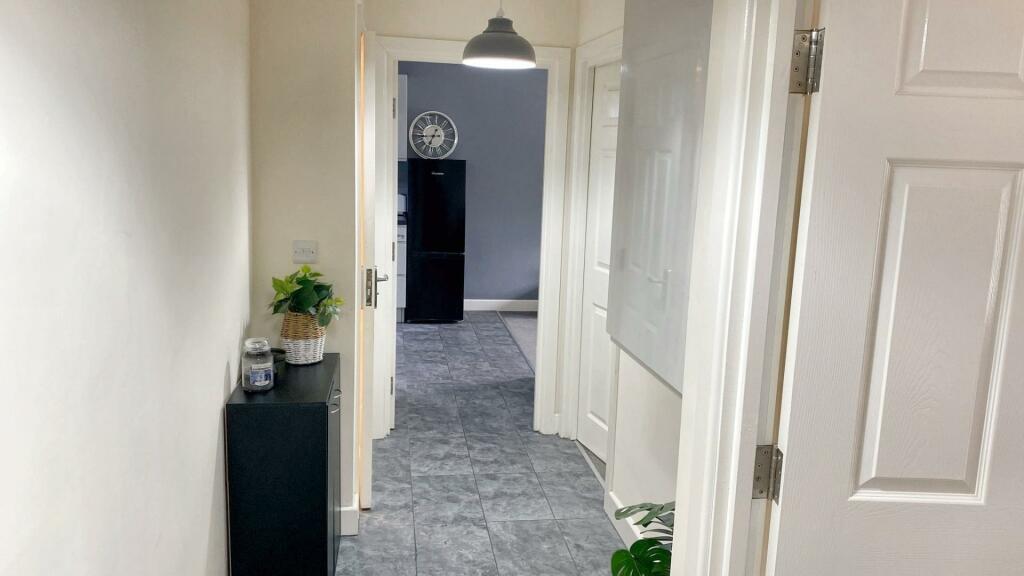 new road hallway.jpg