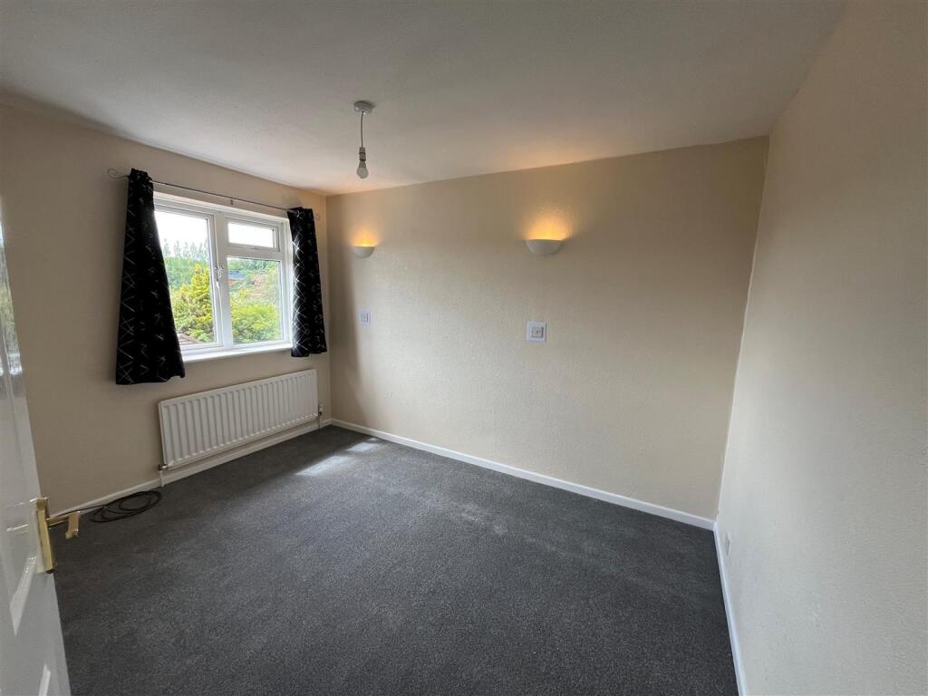 Master bedroom 2.jpg