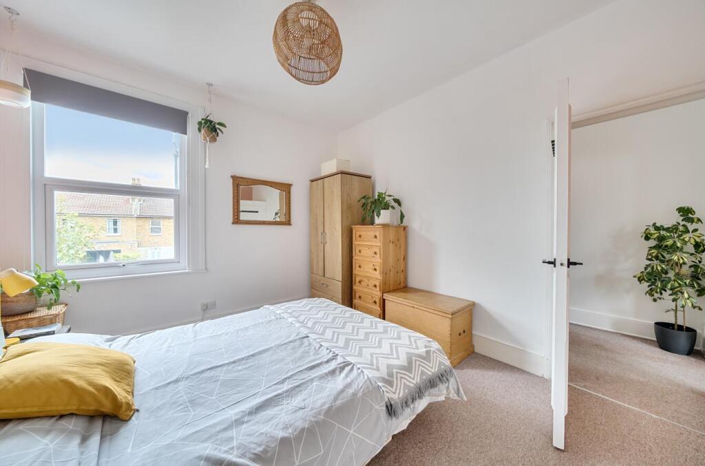 Bedroom 2.jpg