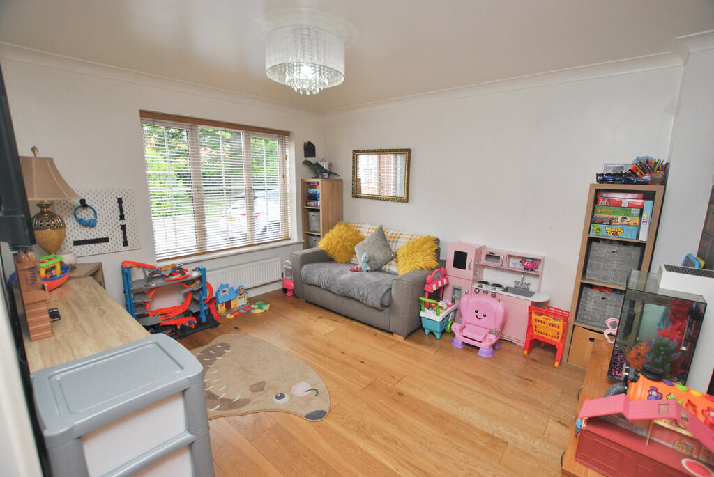 Family Room_edite...