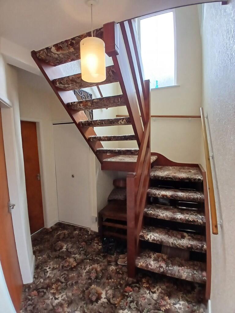 STAIRS TO 1ST FLOOR