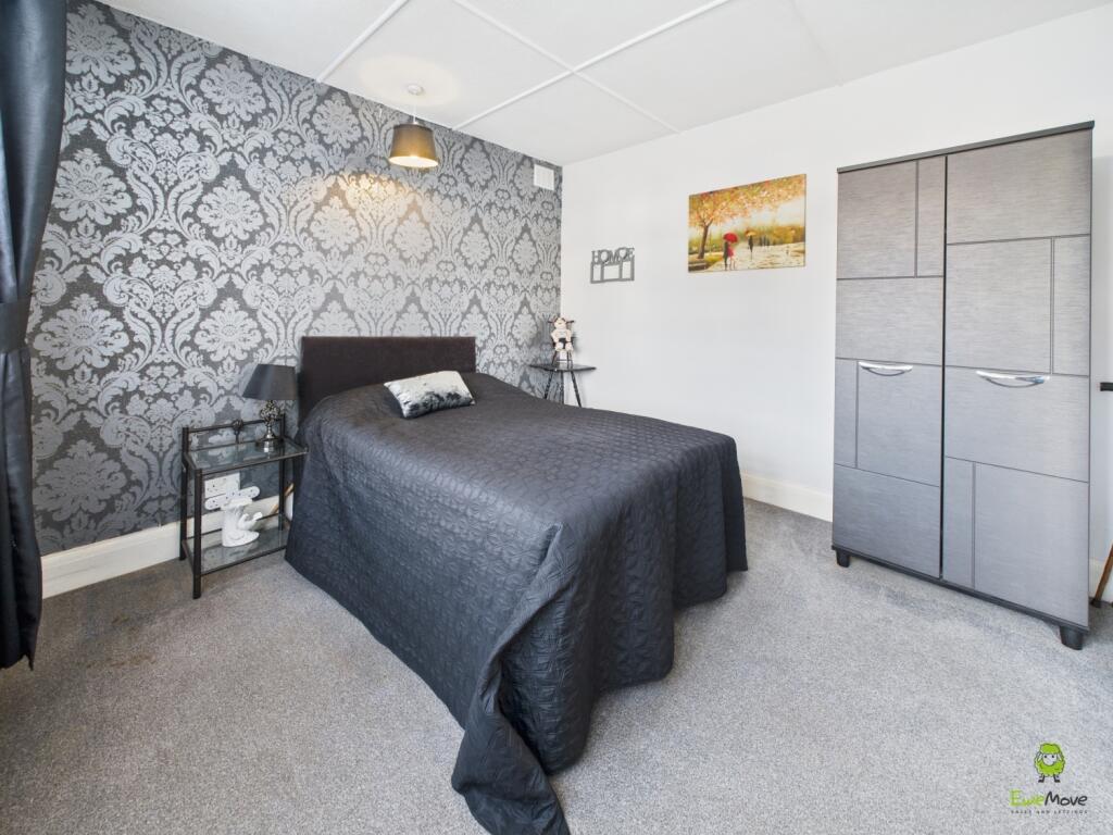 Presented by Clinton at EweMove Bexleyheath and Da