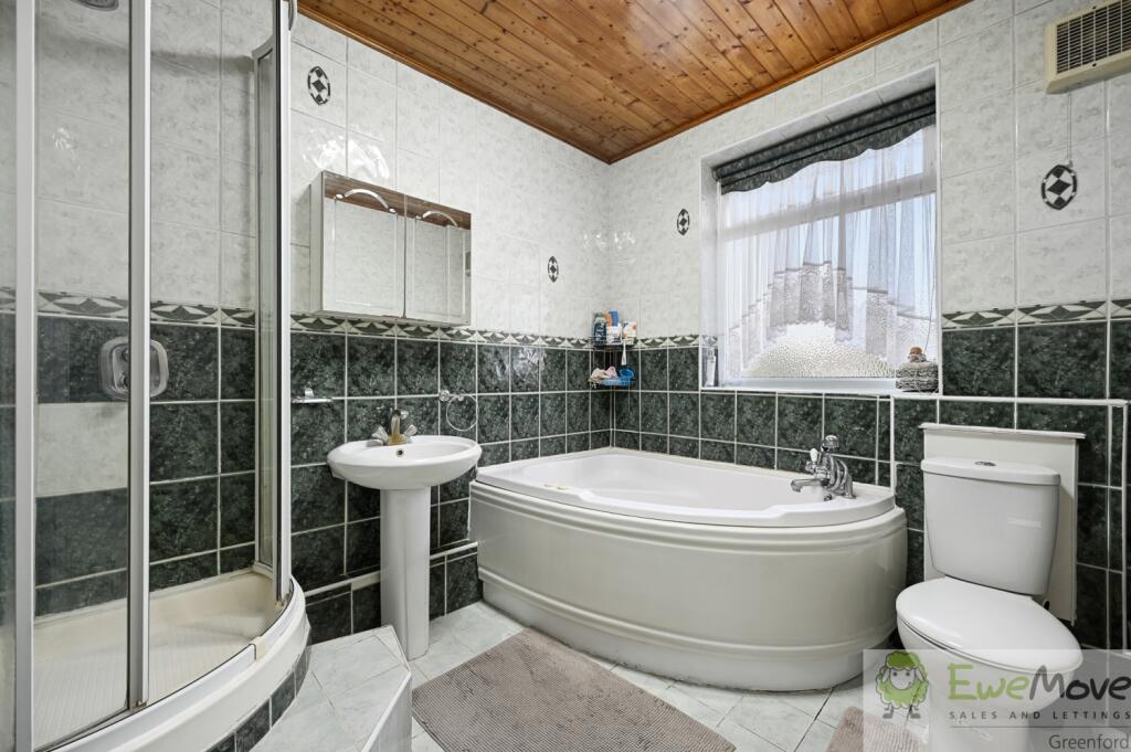 EM - 153a Whitby Road - Bathroom1 (1)