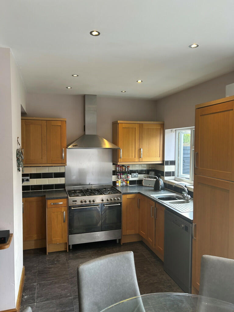 39 Waterloo Road ...