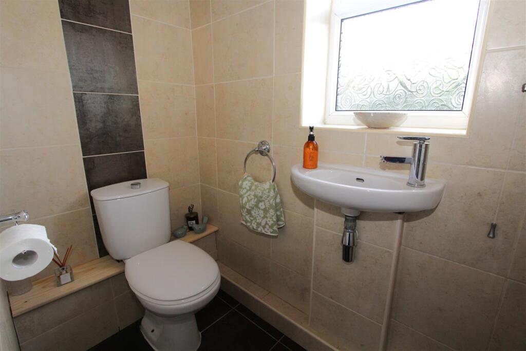 Dpwnstairs Cloakroom