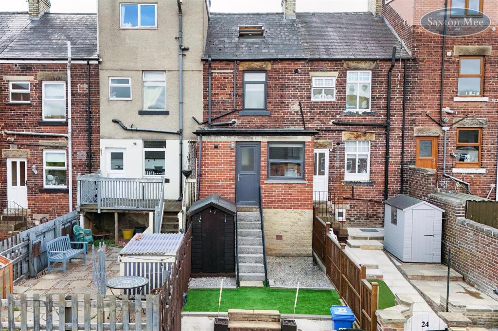 carr rd - back dr.jpg