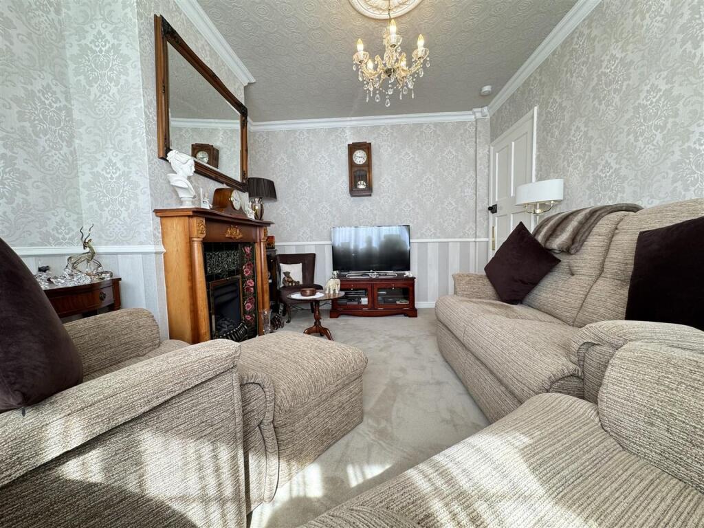 IMG_3698 (Large).JPG