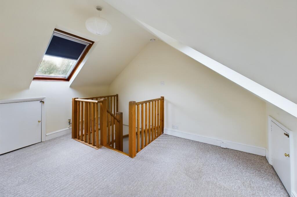 CAM02545G0-PR0171-STILL023