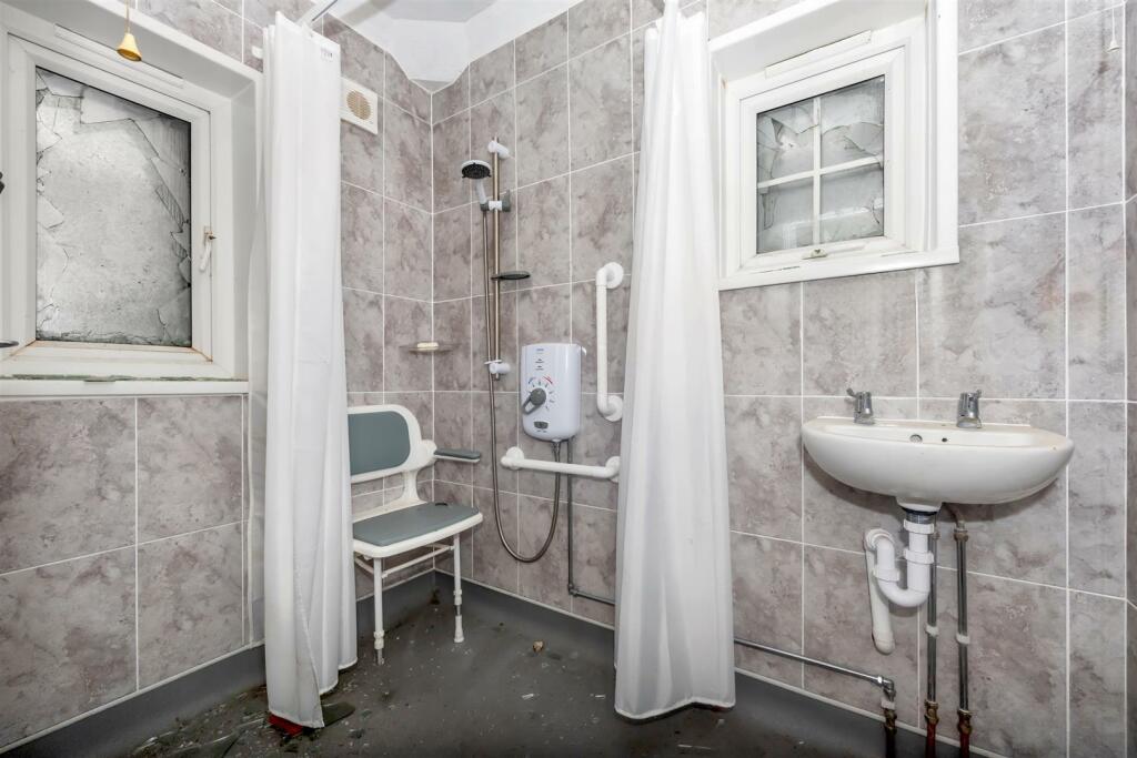 Shower Room/WC