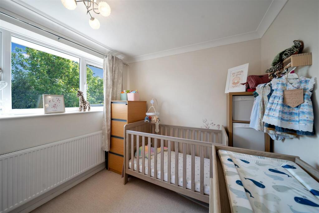 12 Hardwick Cl-19.jpg