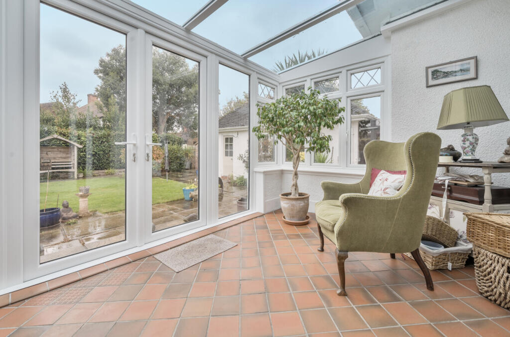 1359689-11-68d6d3...