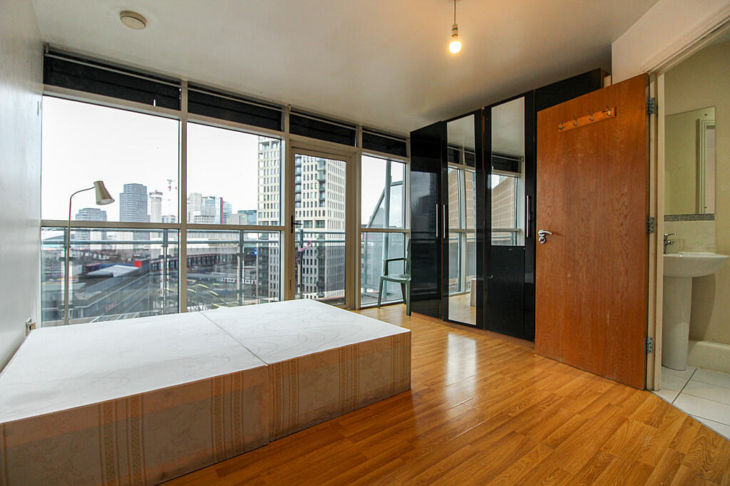 Room1
