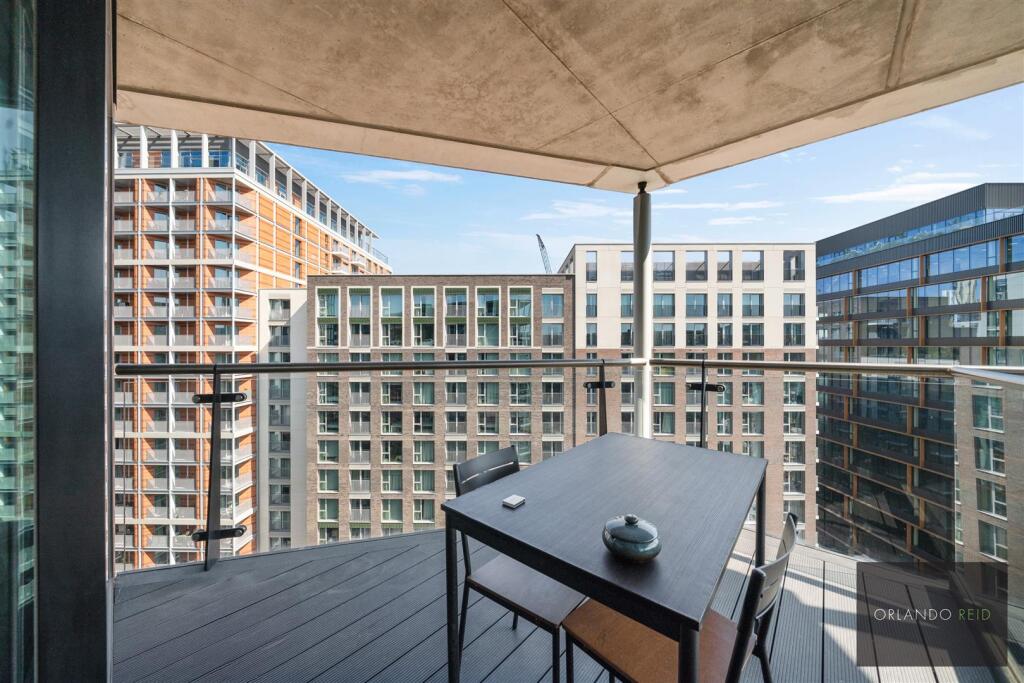 Flat 65, 4 Riverlight Quay SW11 8DG-8.jpg