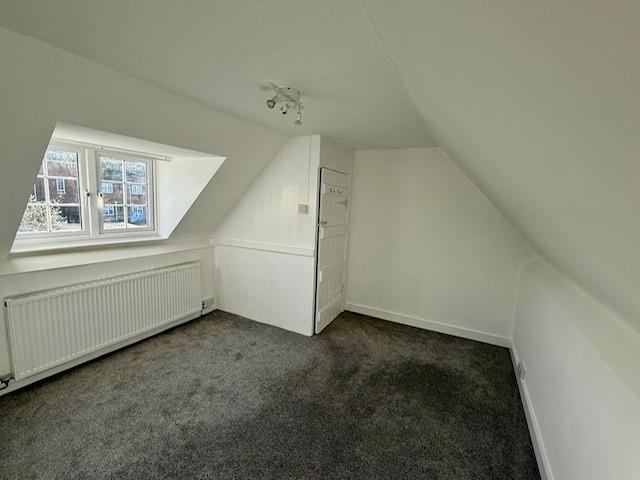 104 london road bedroom new.jpg