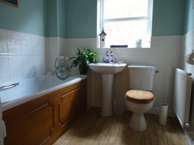 Bathroom.JPG