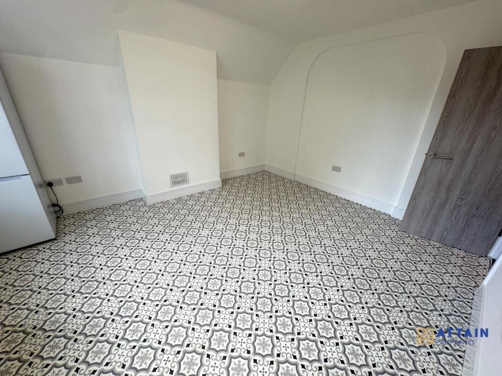Living Area Alt.jpg
