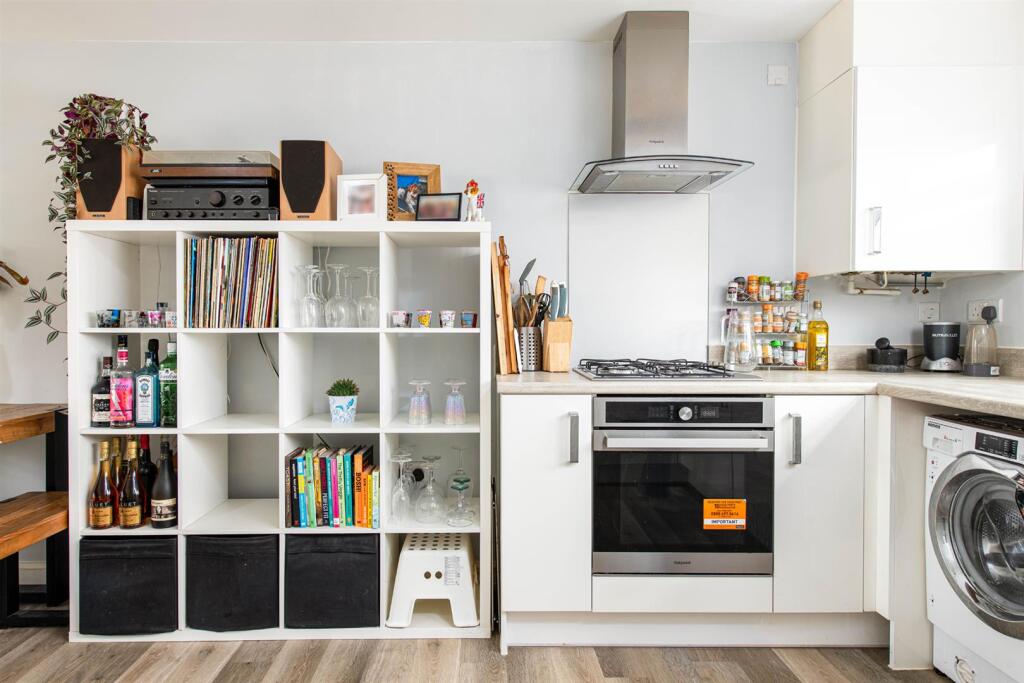 Kitchen / Living Room