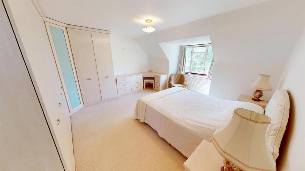 Trafalgar Road Bedroom