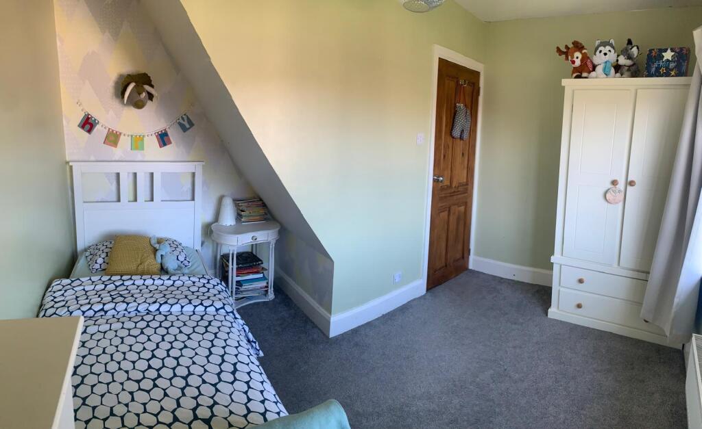 No 12 Bedroom. 2.jpg