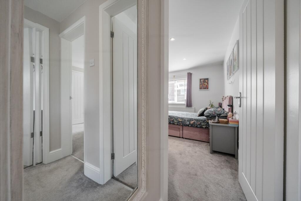 1315526-19-685d7570de9a7