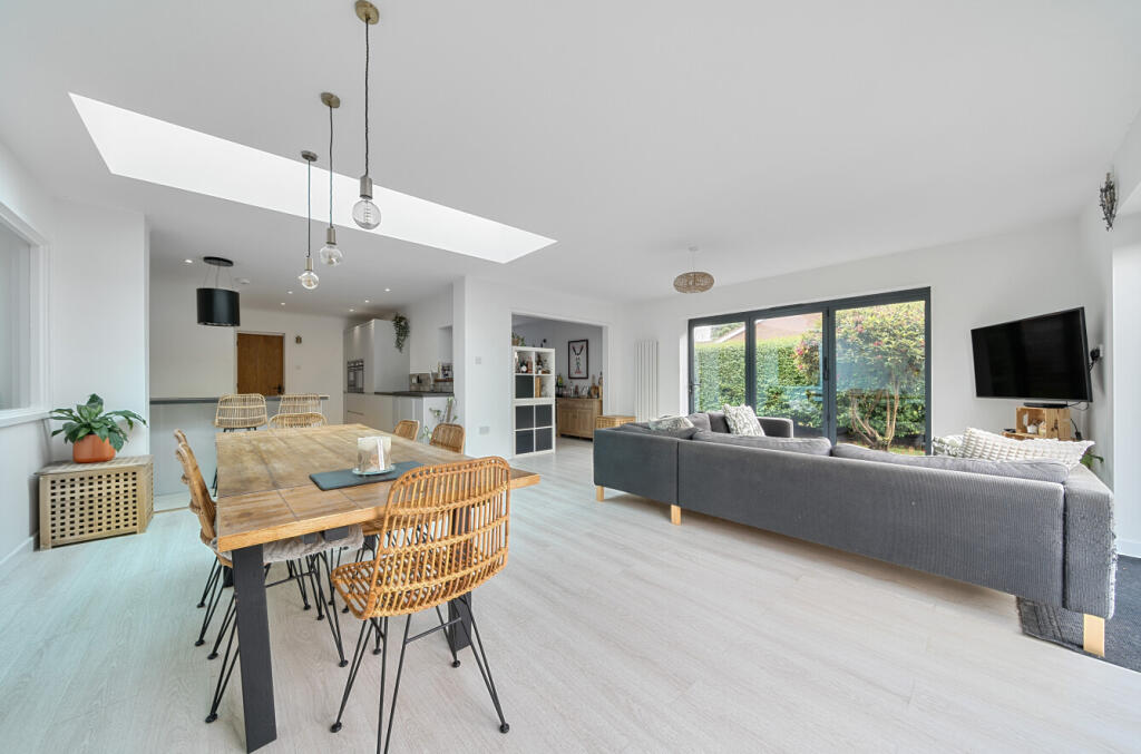 1300181-7-6841d8b...