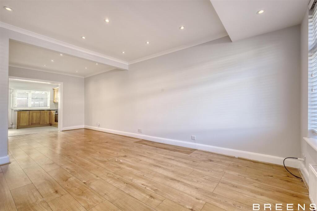 6_img_4457_2 copy 2.jpg