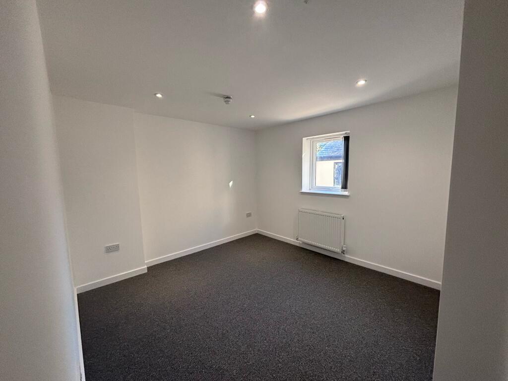 2 37 Bedroom