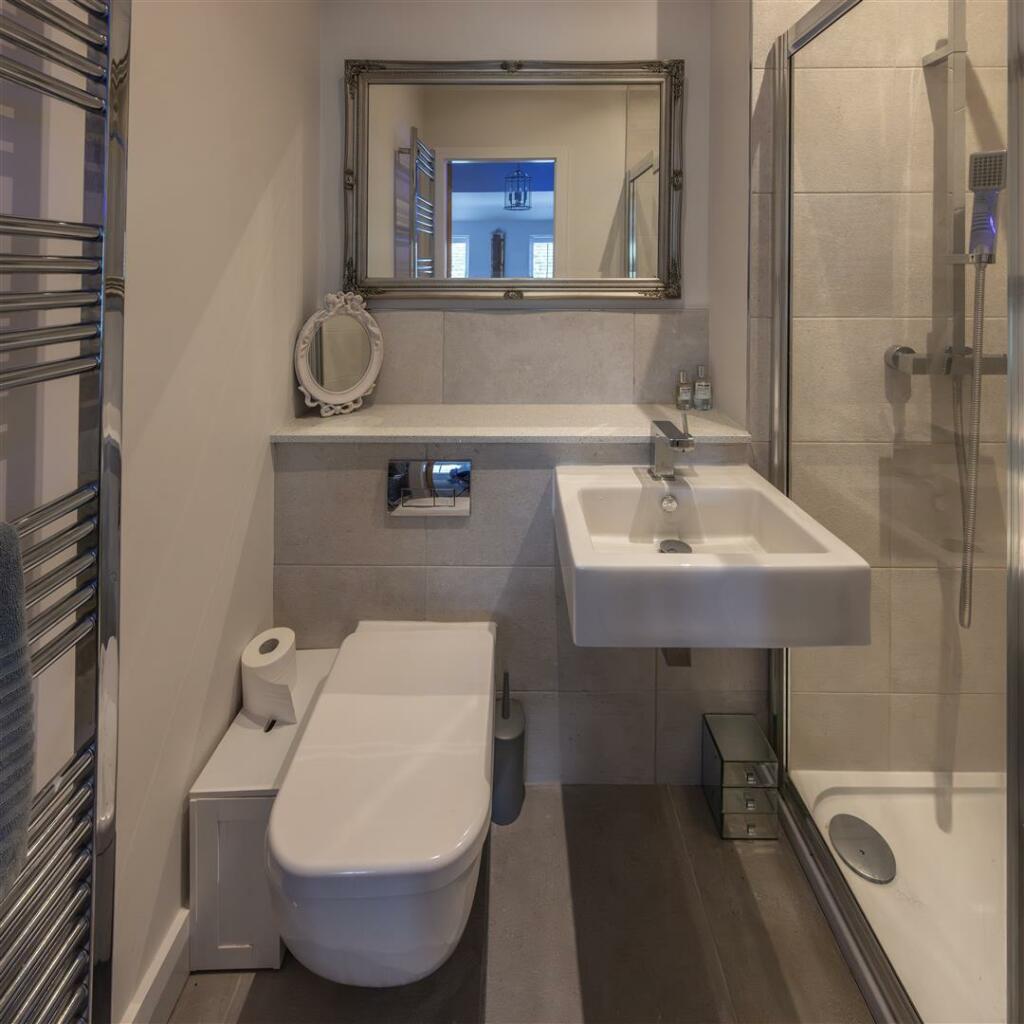 BEDROOM 3 ENSUITE