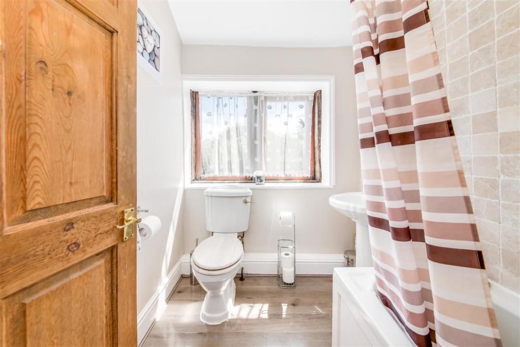 Bath 2.jpg