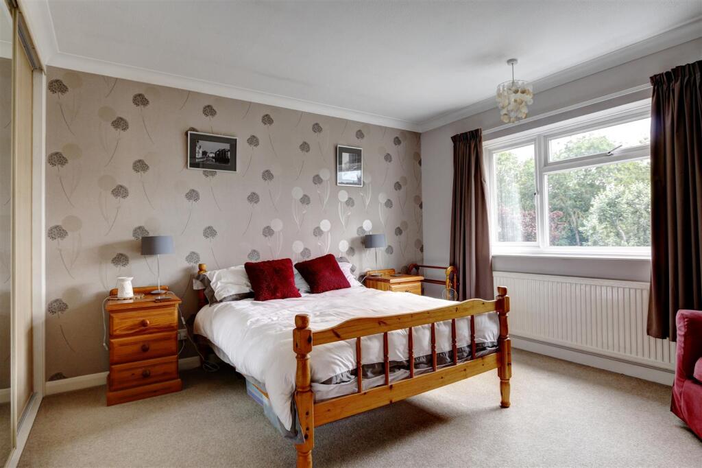 Bedroom 2: