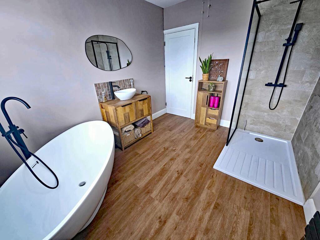 Bthroom (2)