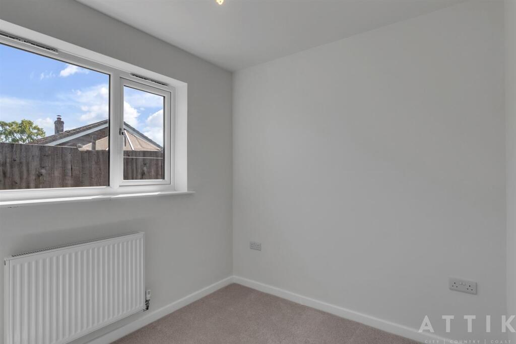 1 Prince Andrews Close, Norwich, NR66XH (14).jpg