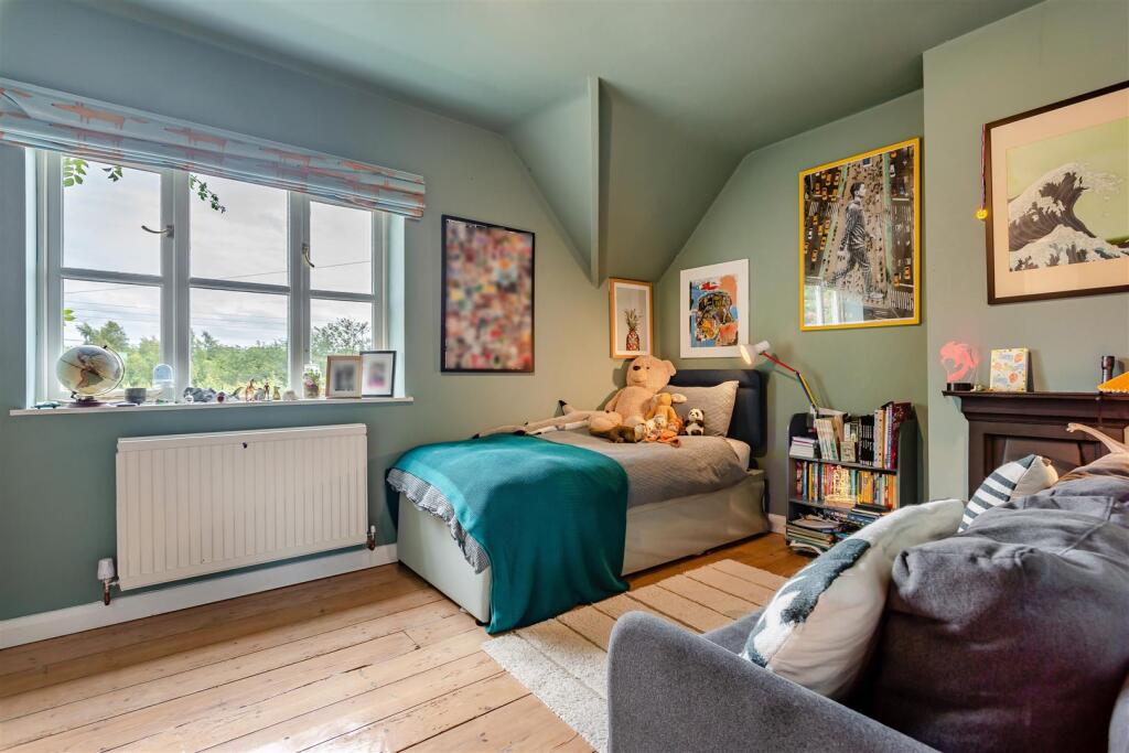 8650702-interior15.jpg