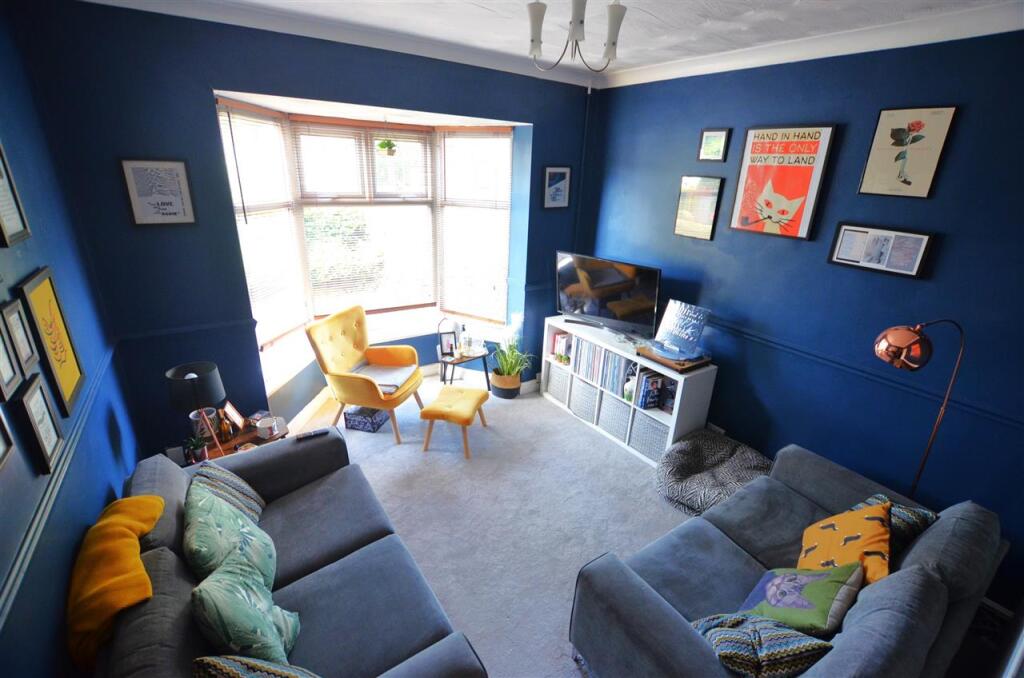 Lounge.